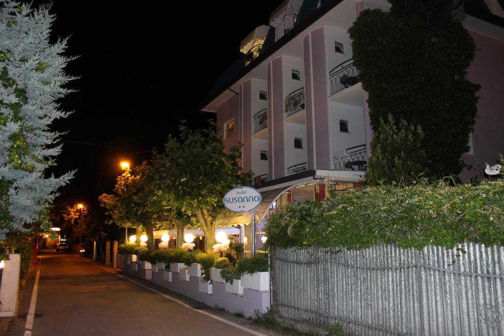 Hotel Susanna Rimini Exterior photo