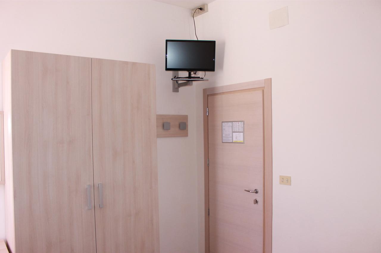 Hotel Susanna Rimini Room photo